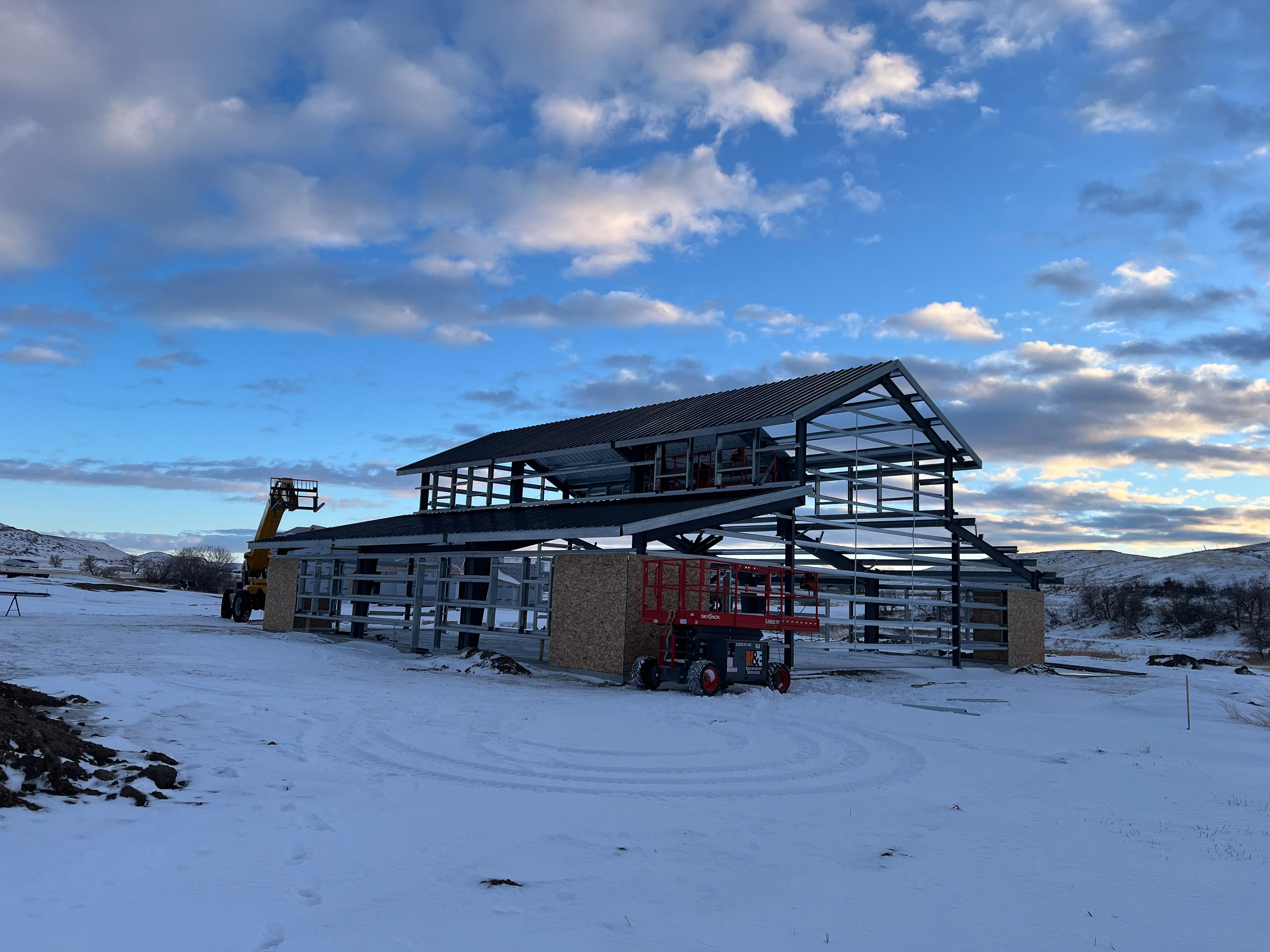 60x60x10 Barndominium - Sheridan, WY gallery image 1